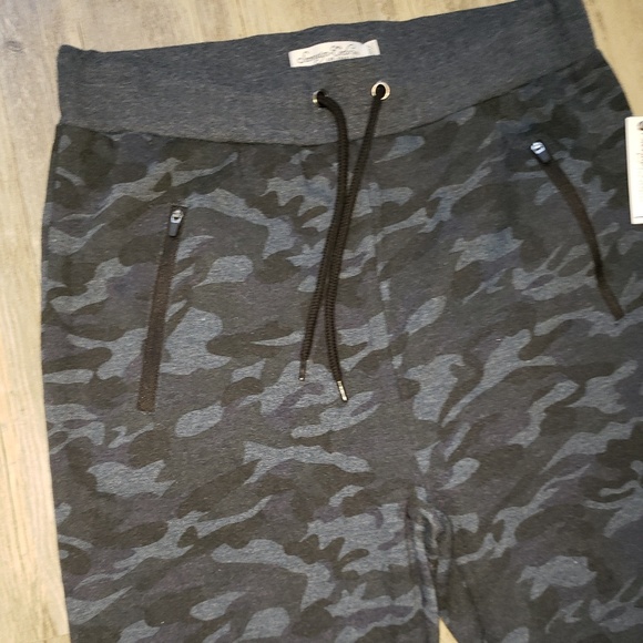 🆕️🚹Soveirgn Code Camo Fleece Sweatpants, Lg🔥❗ - Picture 2 of 8